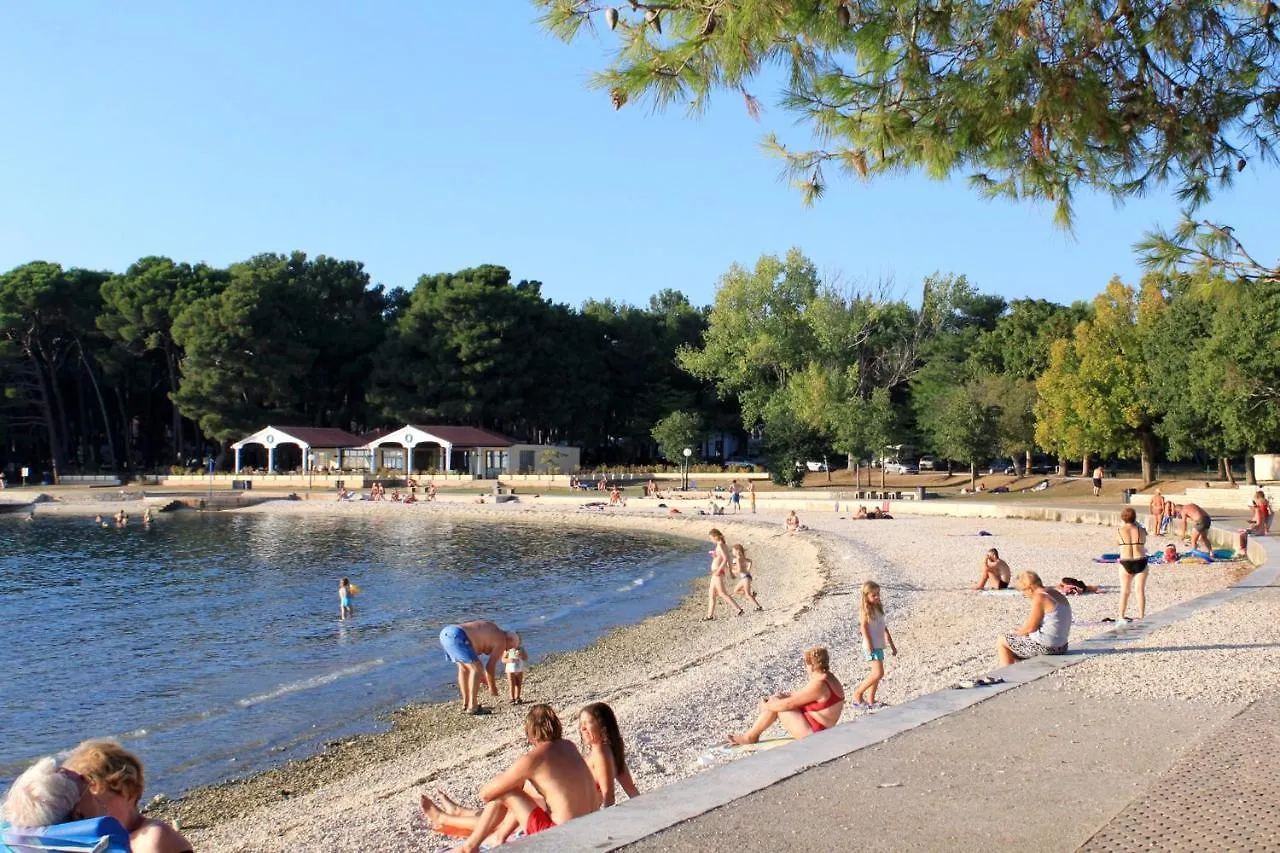 Holiday House With A Parking Space Valbandon, Fazana - 11172 Croatia